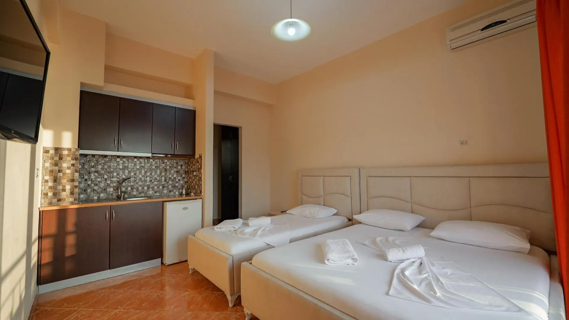 Unico Aparthotel Σαράντα 3*,