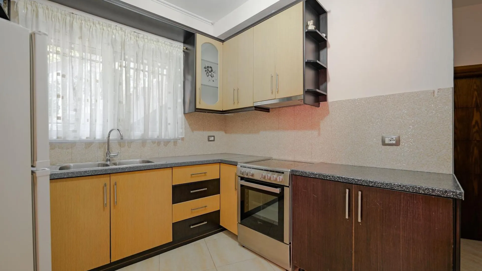 *** Apartman Unico Aparthotel Saranda Albánia