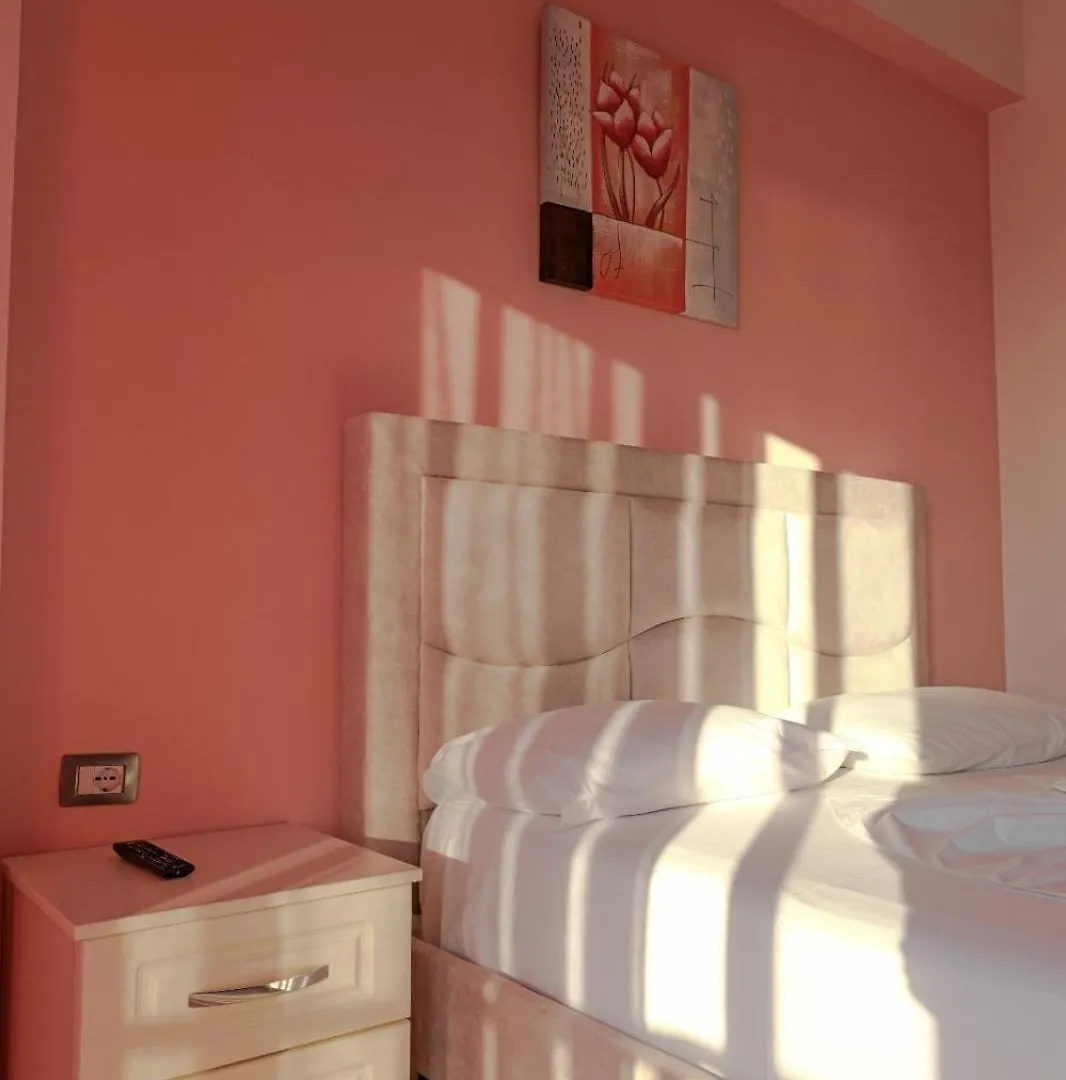 Unico Aparthotel Saranda Apartman