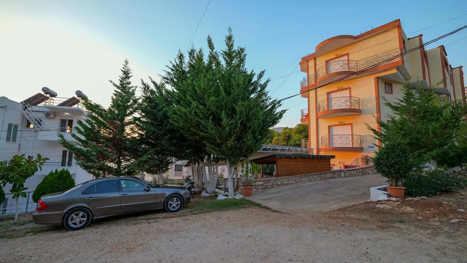 Unico Aparthotel Sarandë Apartamento
